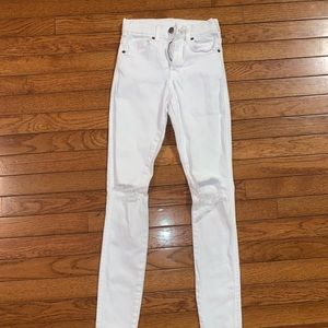 distressed skinny jeans